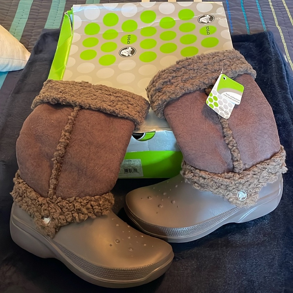 Croc fleece boots